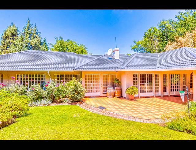 4 BEDROOM FREEHOLD FOR SALE IN BRYANSTON